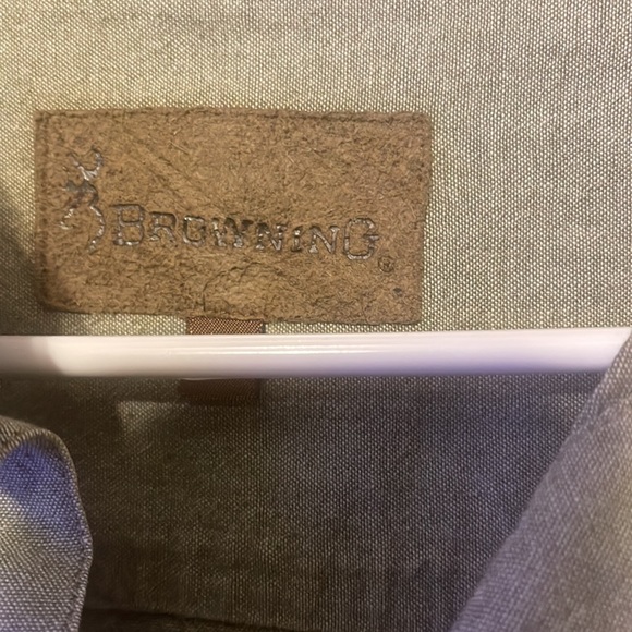 Button up men’s shirt - Picture 2 of 5